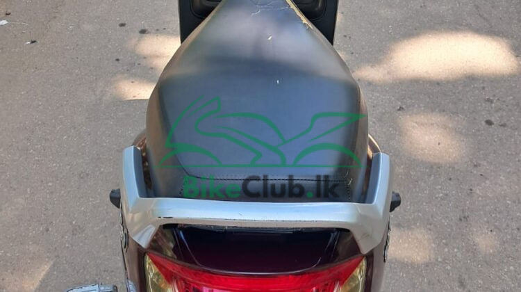 Mahindra Gusto